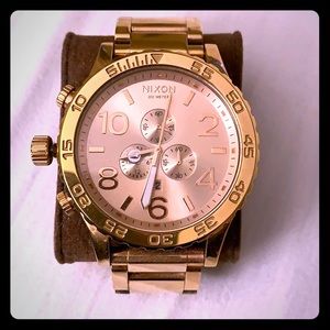 Nixon 51-30 in Rose Gold